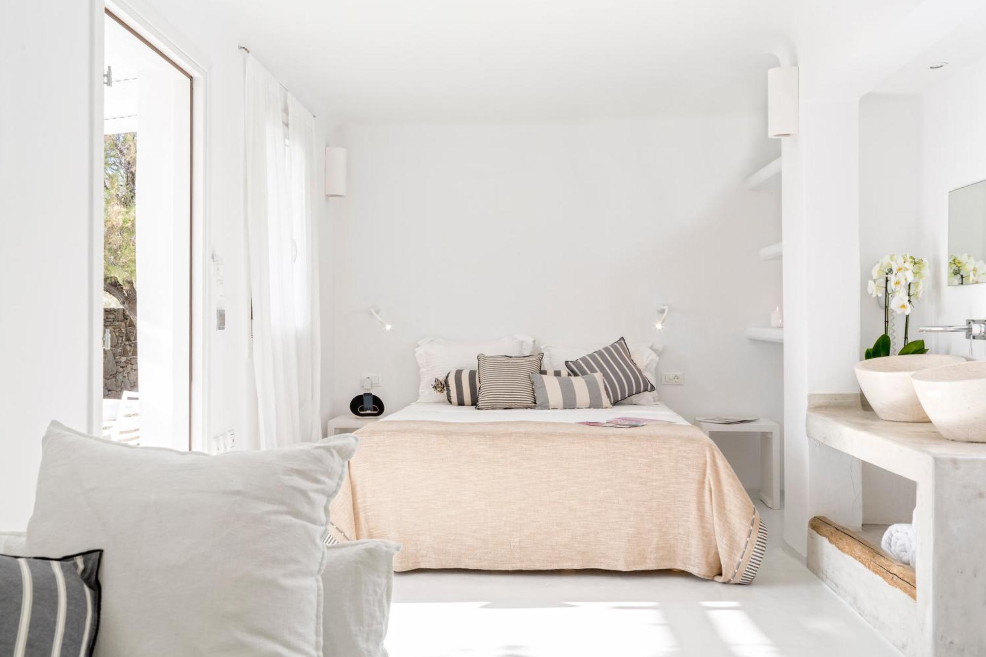 Ostraco Suites Mykonos Town Quarto foto